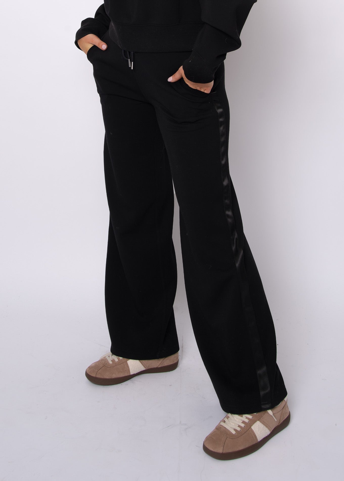 Erika Soft Knit Pant - Black
