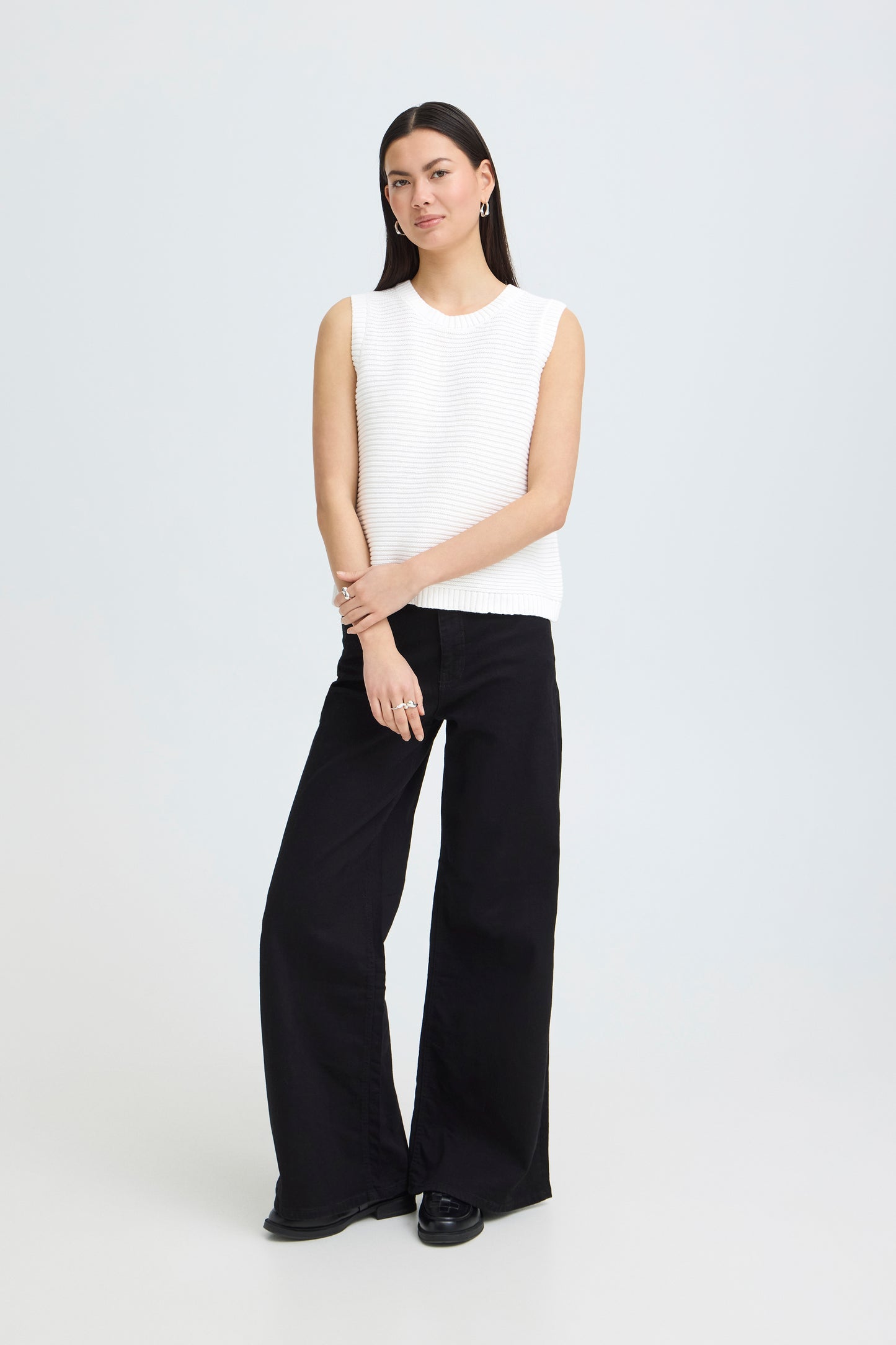 IHDOTTIES Slipover Vest - Cloud Dancer
