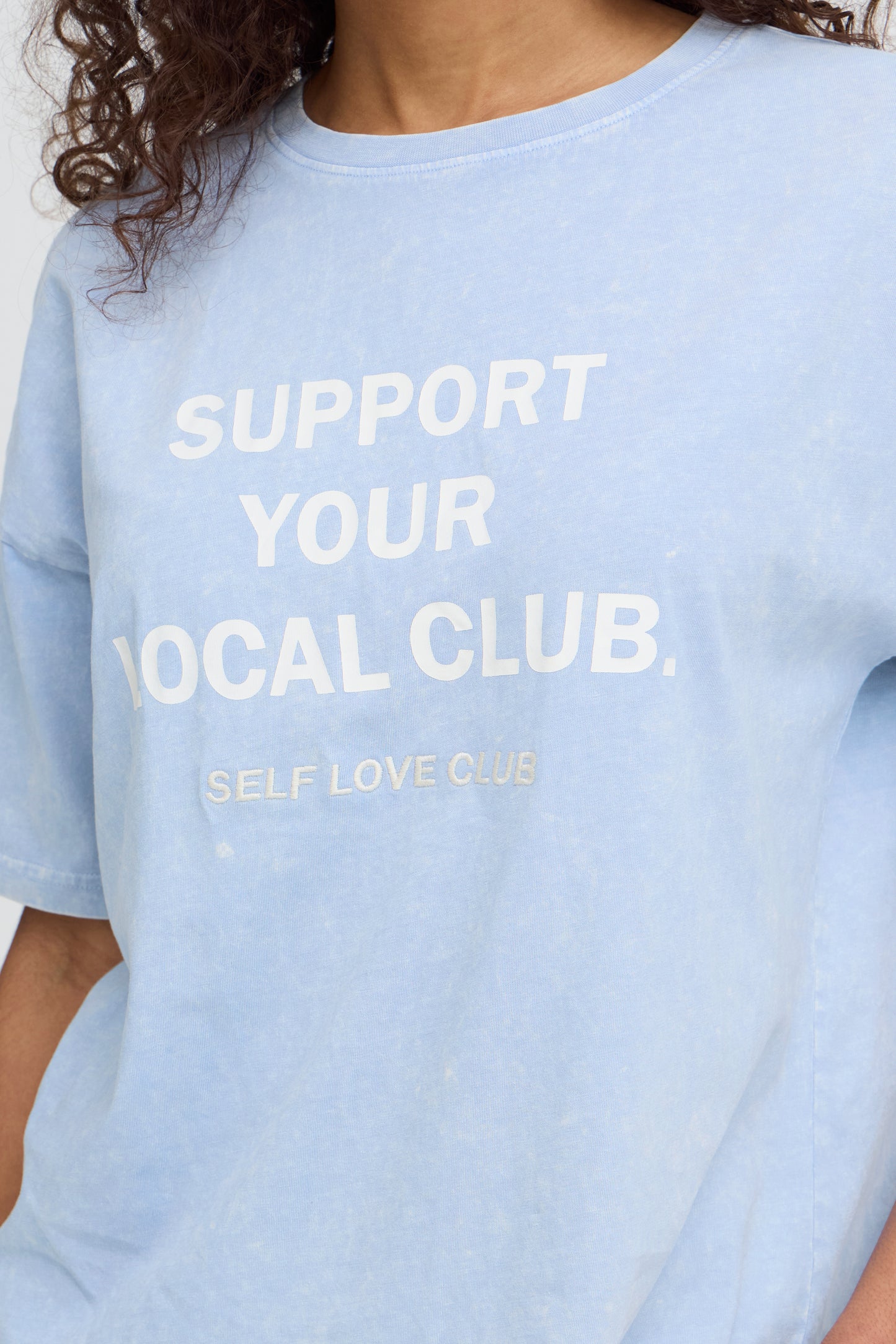 IHNOMANDY Oversized Graphic Tee - Powder Blue
