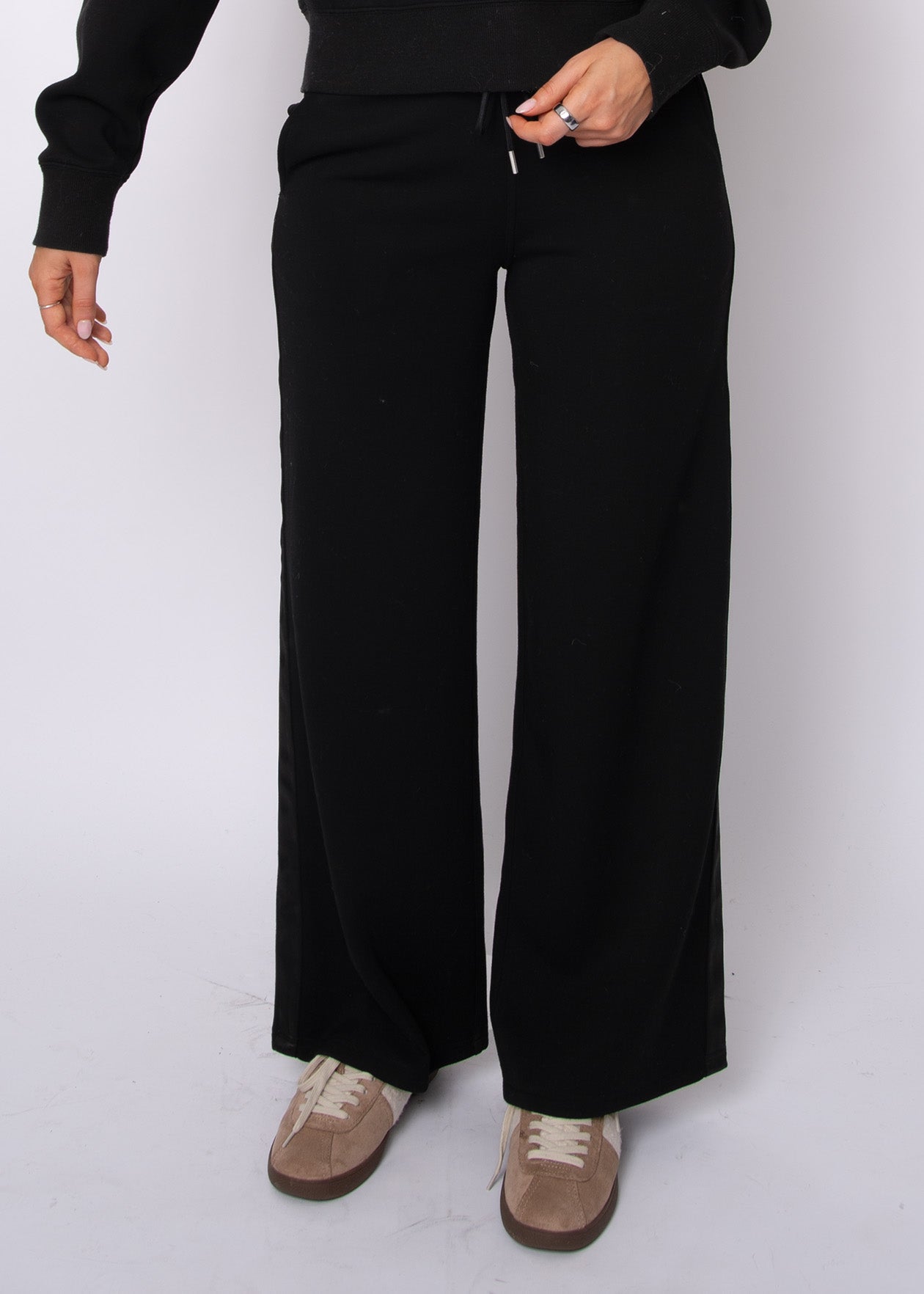 Erika Soft Knit Pant - Black